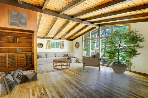Nevada City, CA 95959,342 Brock RD