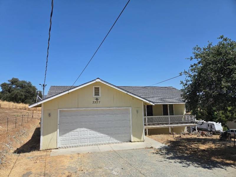 3327 Hartvickson LN, Valley Springs, CA 95252