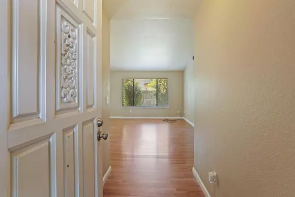 Stockton, CA 95209,2920 Smoke Tree CIR