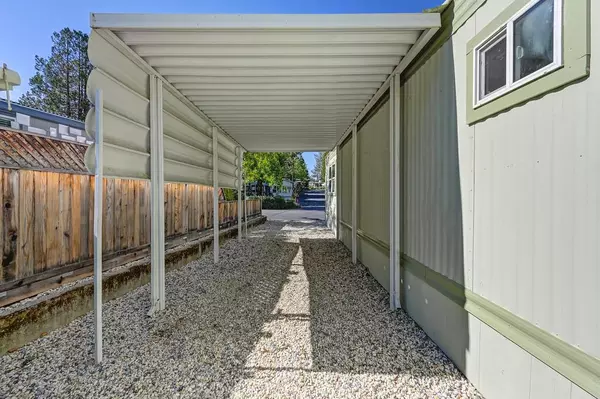Colfax, CA 95713,450 gladycon RD #11