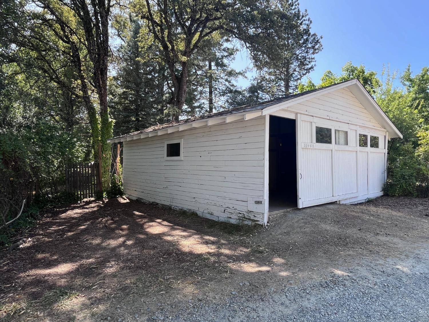 Nevada City, CA 95959,11065 White Oak WAY