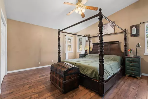Smartsville, CA 95977,8319 Creek WAY