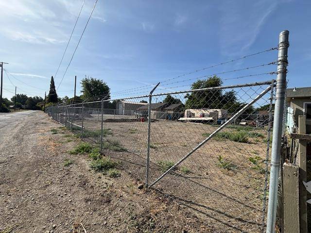 Colusa, CA 95932,1325 Oak ST