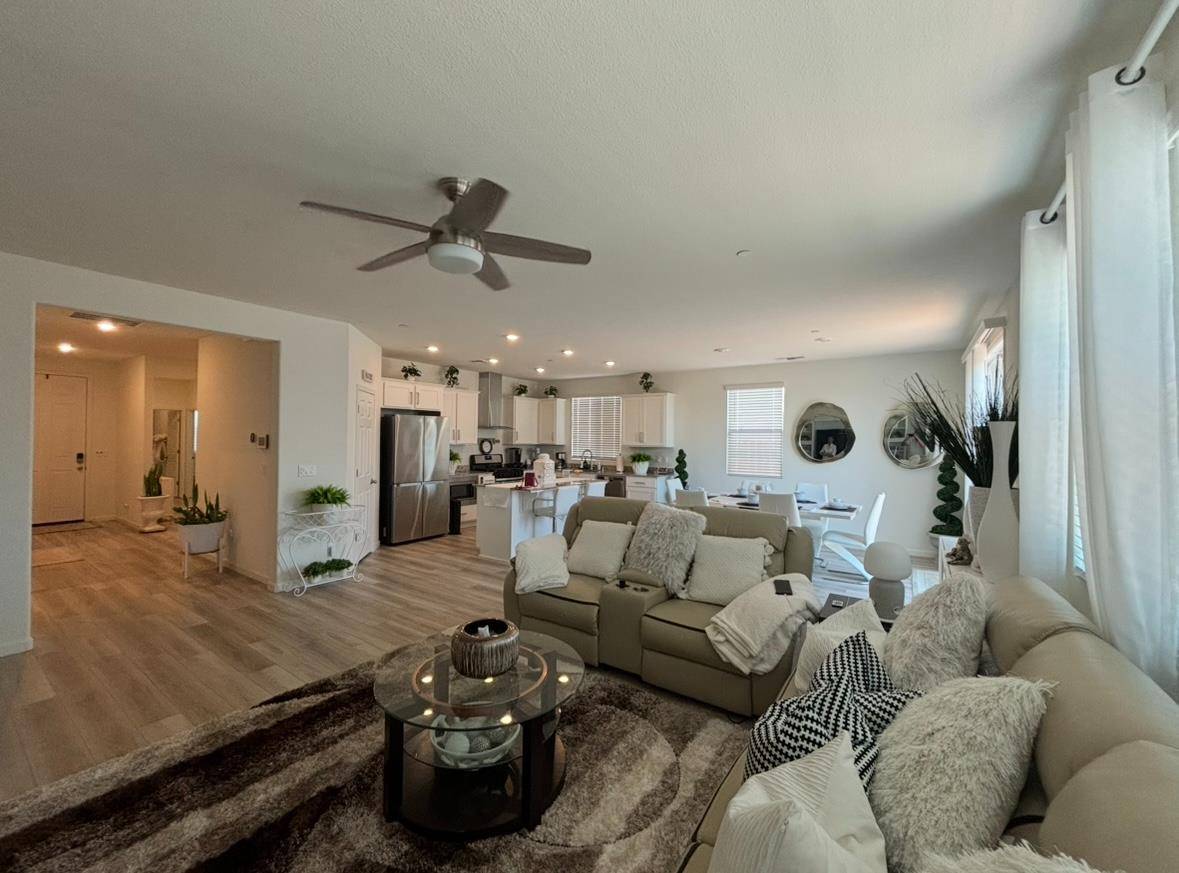 Sacramento, CA 95829,8210 Scrimshaw WAY