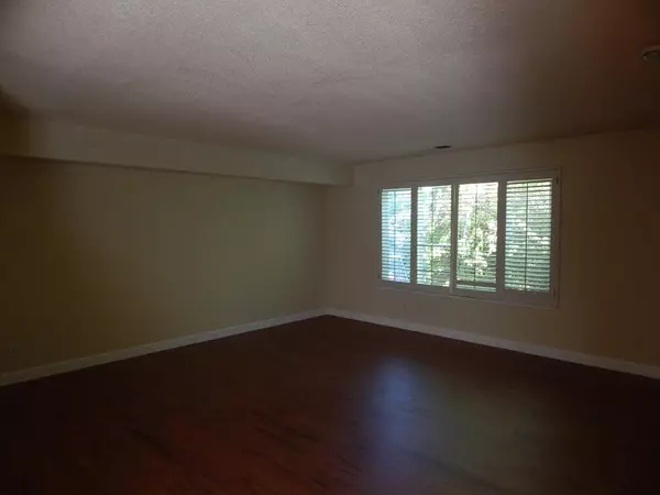 Davis, CA 95616,249 El Cajon AVE
