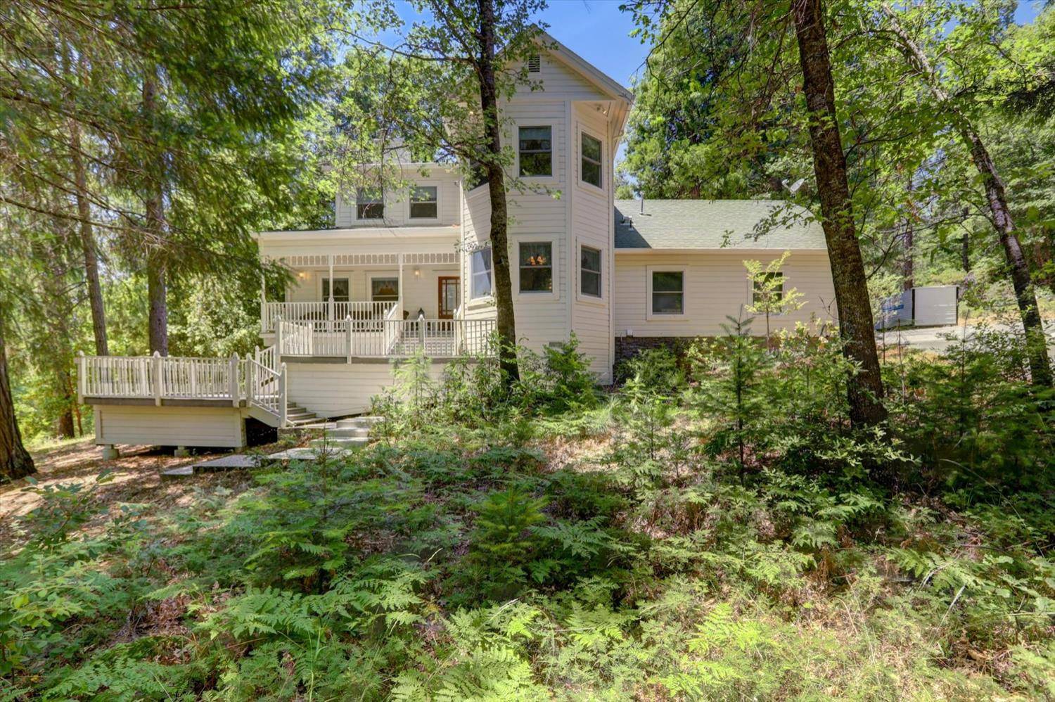 10936 Scotts Flat Dam RD, Nevada City, CA 95959