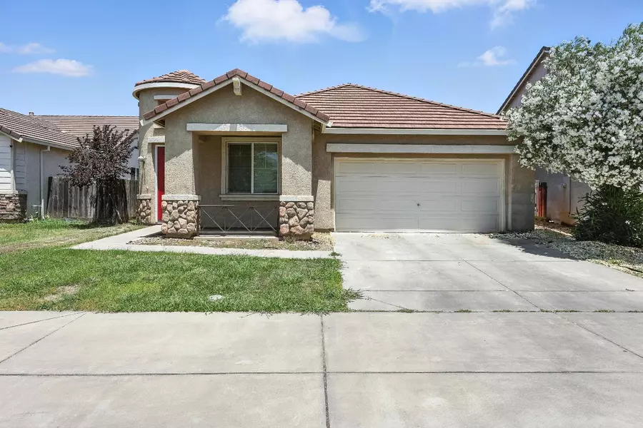 1207 Strawberry DR, Merced, CA 95348
