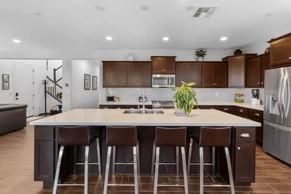 Roseville, CA 95747,7152 Greenford WAY