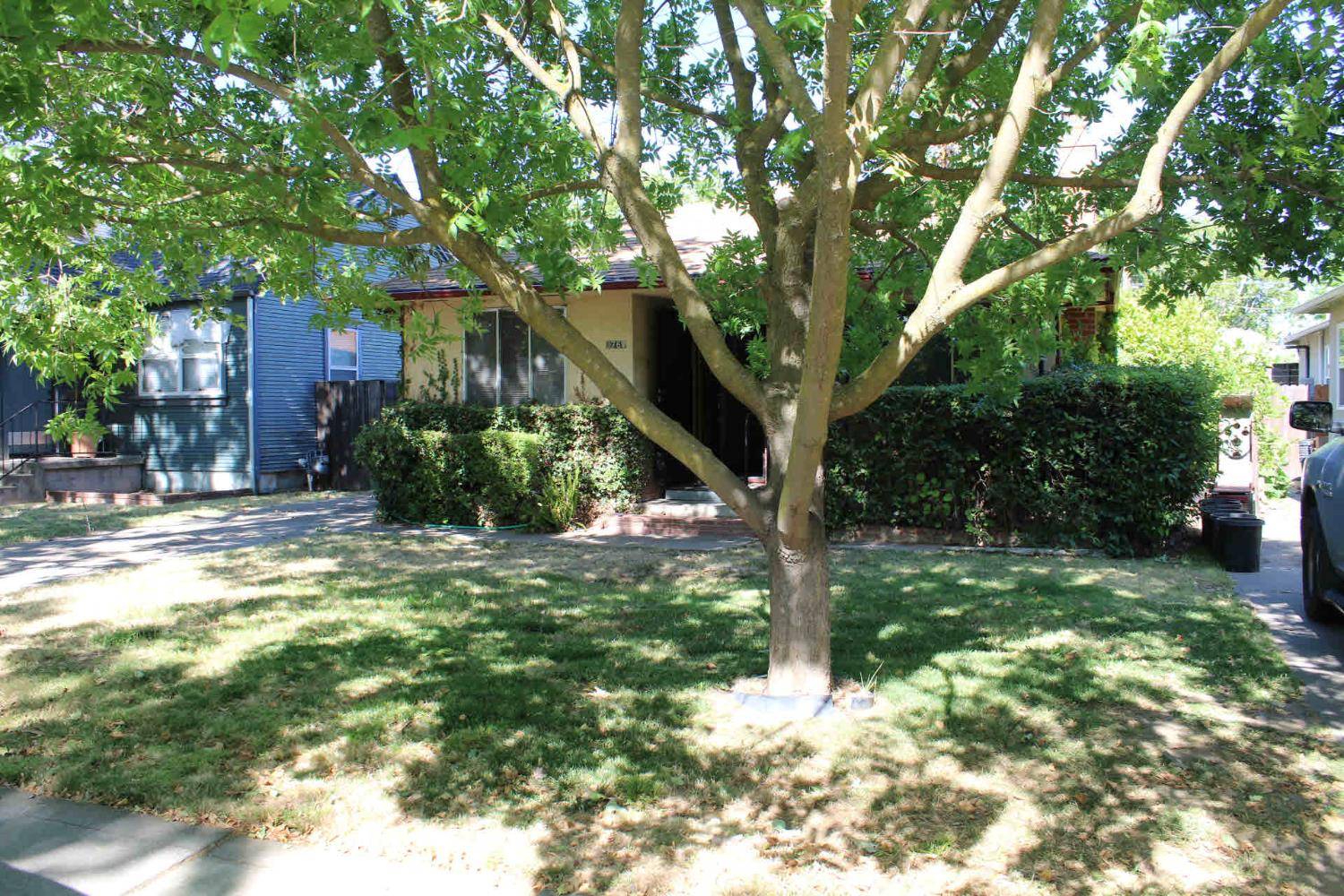 Sacramento, CA 95820,3761 Jeffrey AVE