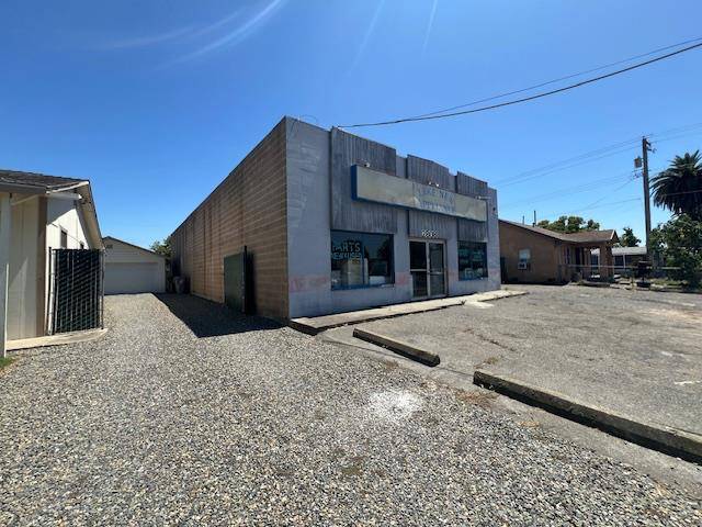 Sacramento, CA 95815,2808 Del Paso BLVD