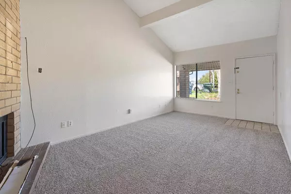 Sacramento, CA 95841,5828 Palm AVE
