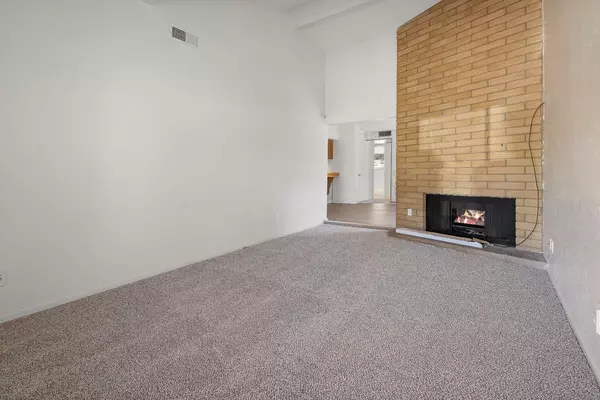 Sacramento, CA 95841,5828 Palm AVE