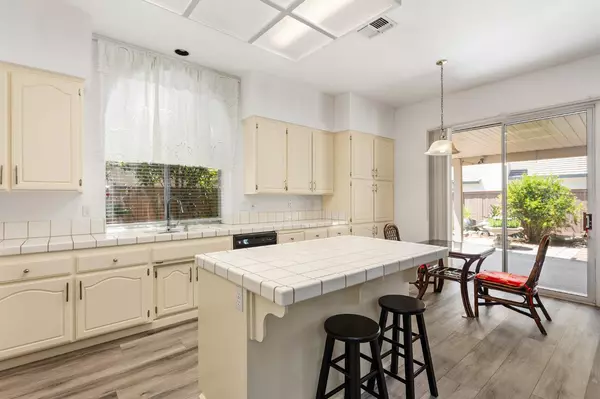 Gold River, CA 95670,11917 Rising Sun WAY