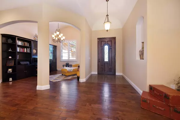 Folsom, CA 95630,100 Tiempo CT