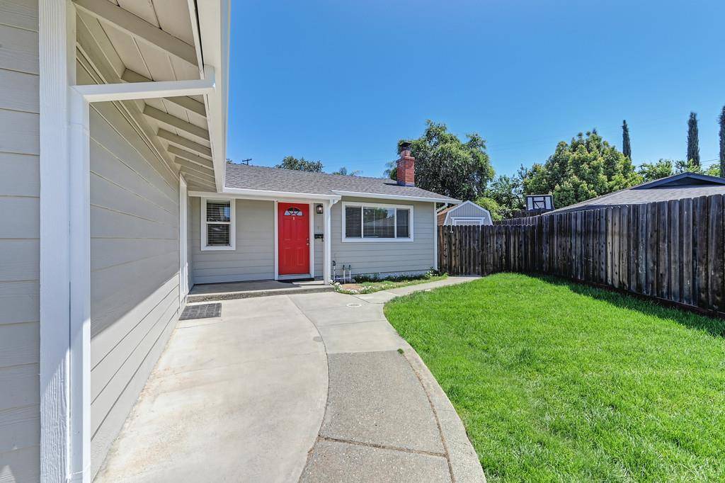 Roseville, CA 95661,1413 Michael WAY