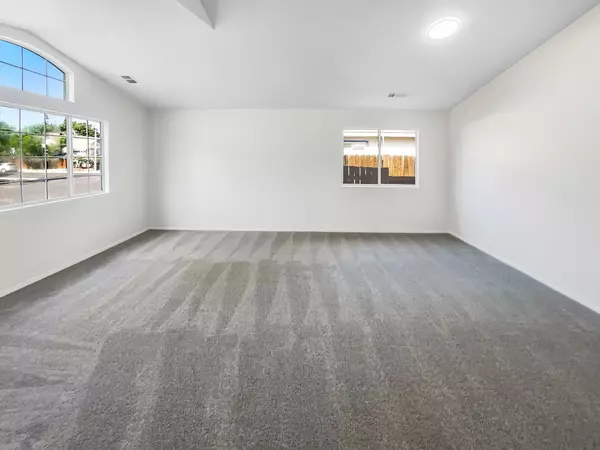 Roseville, CA 95747,503 San Amadeo CT