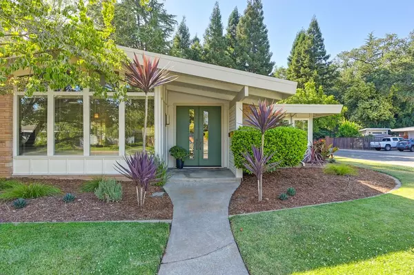 Carmichael, CA 95608,1807 Lambeth WAY