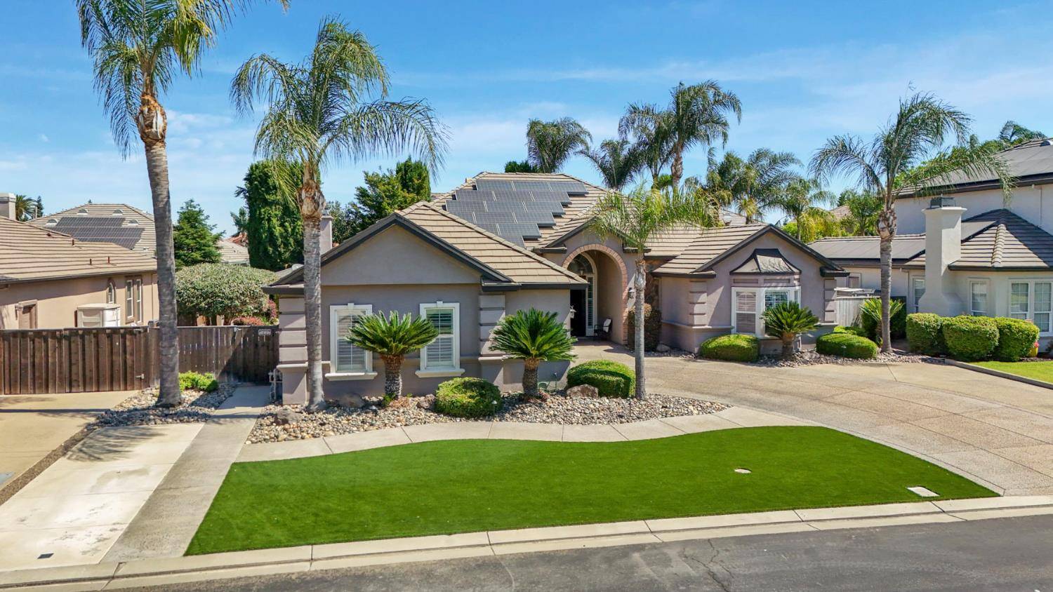 1587 Terracina CIR, Manteca, CA 95336