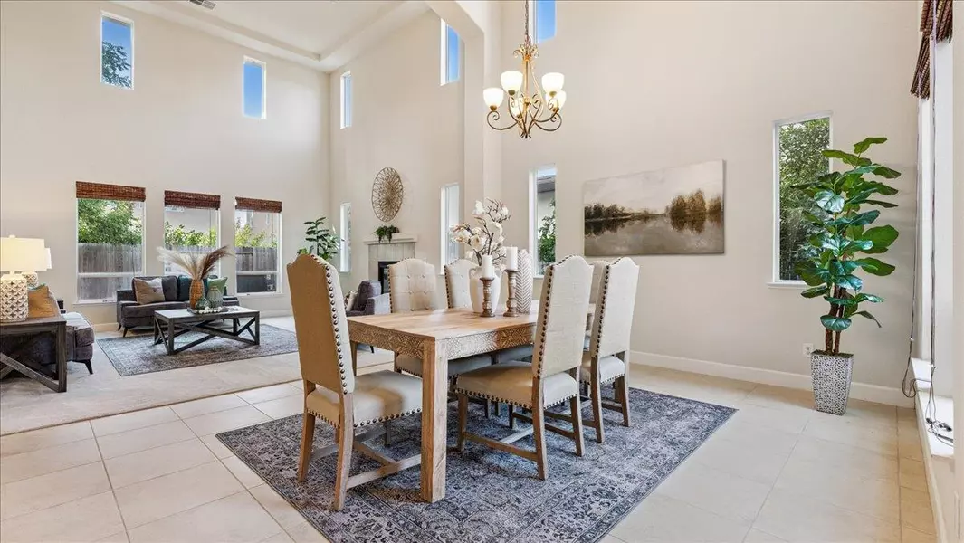 1432 Eaglesfield LN, Lincoln, CA 95648