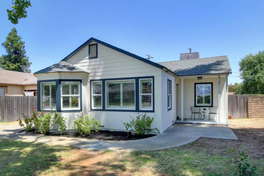 2105 Juliesse AVE, Sacramento, CA 95821