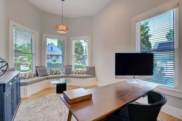 Grass Valley, CA 95945,146 W Empire ST