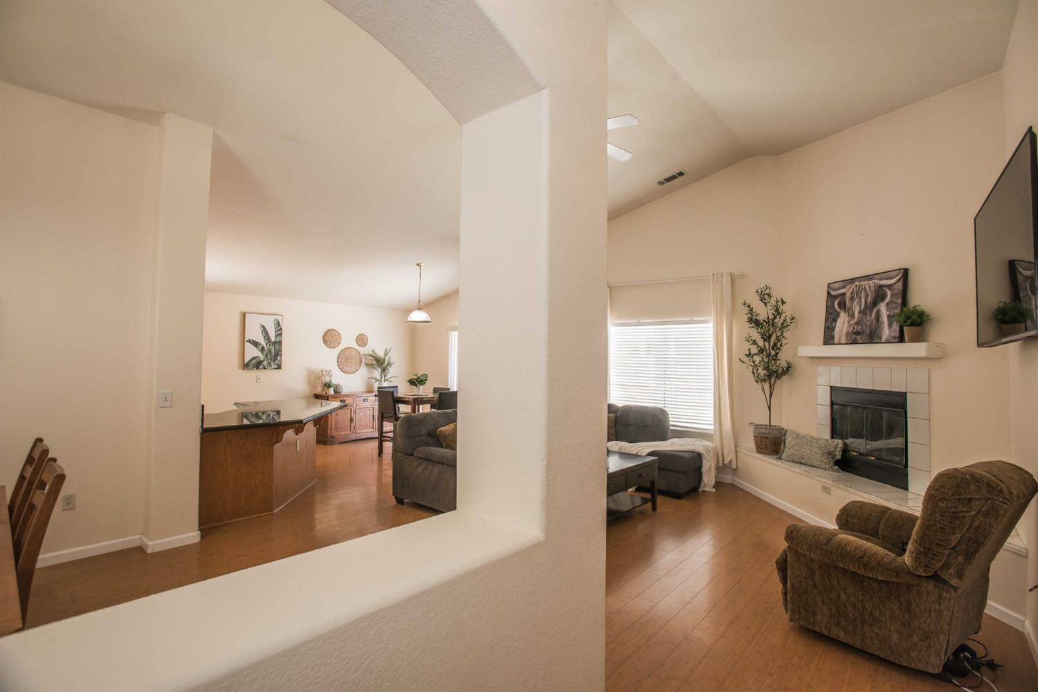 Galt, CA 95632,1172 Park Valley WAY