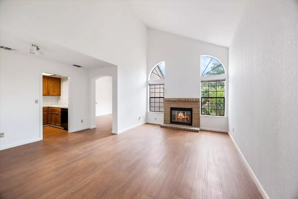 Sacramento, CA 95828,8762 Lemas RD