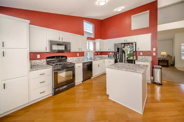 Woodland, CA 95776,1945 Hackett DR