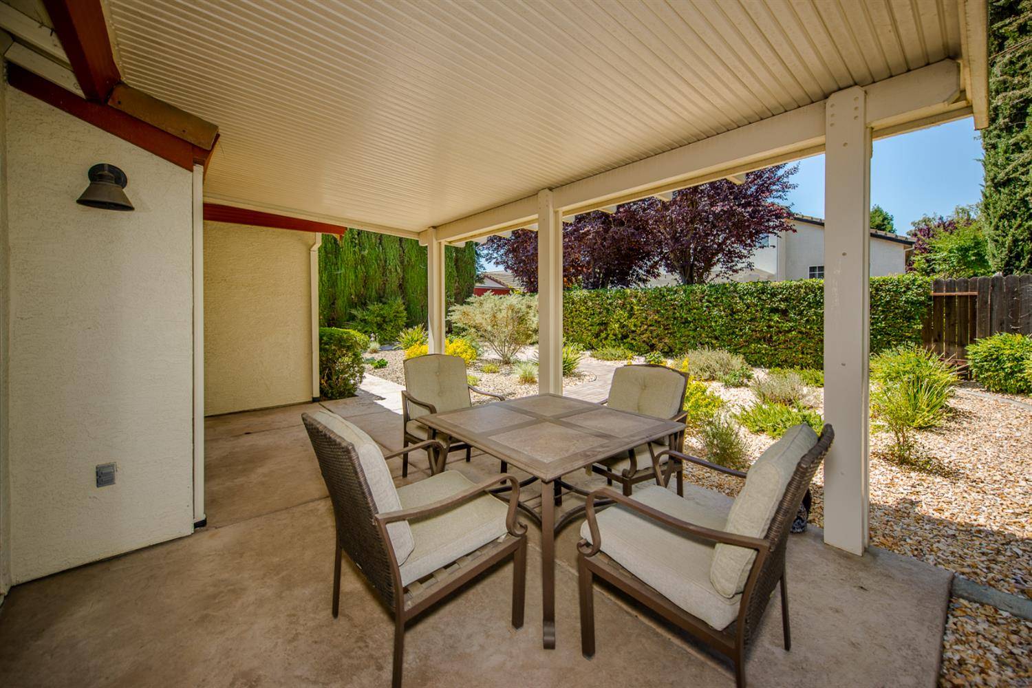 Woodland, CA 95776,1945 Hackett DR
