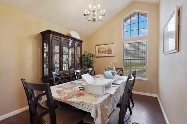 Galt, CA 95632,211 Wren DR
