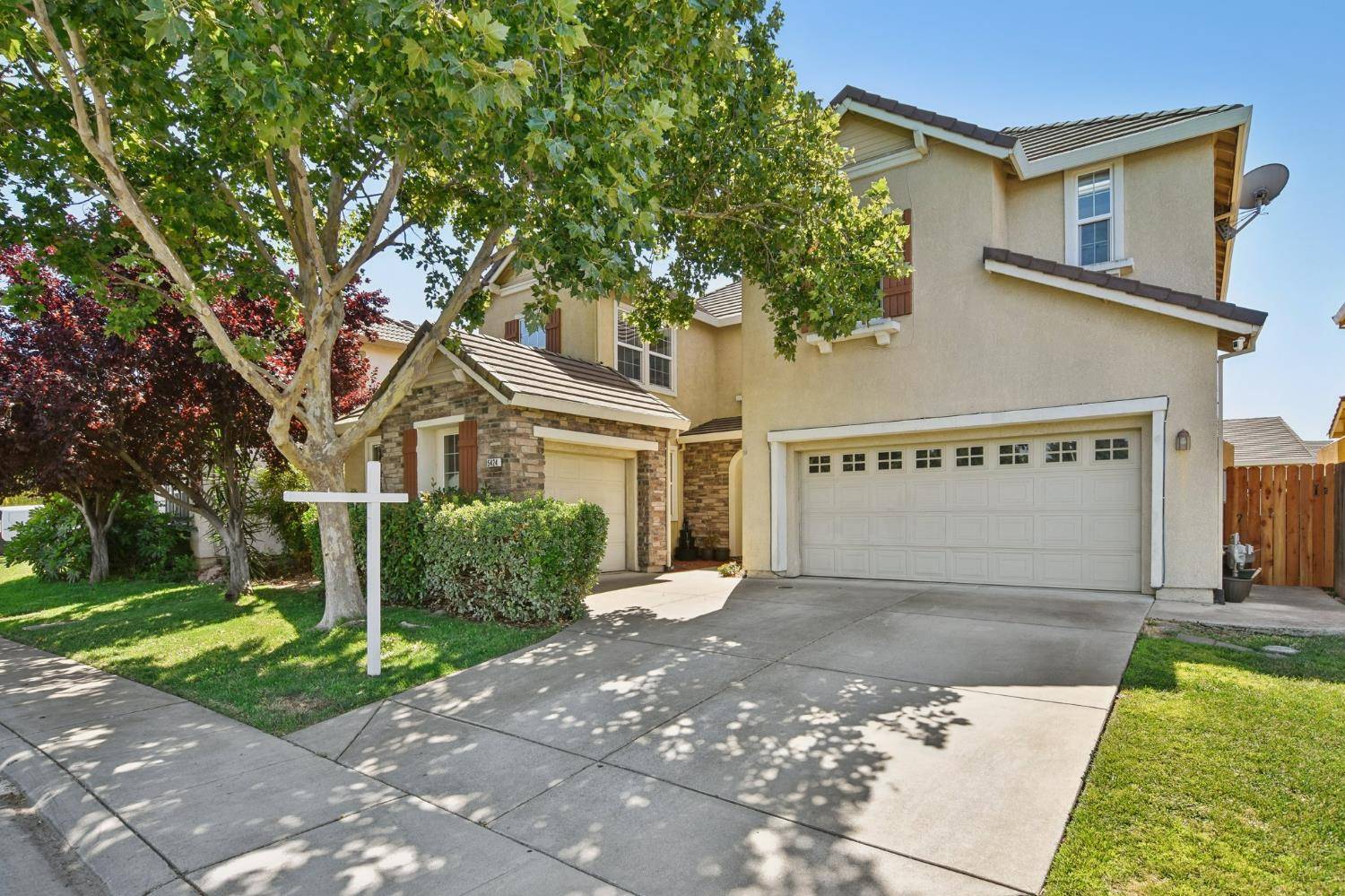 5424 Dorcey DR, Elk Grove, CA 95757