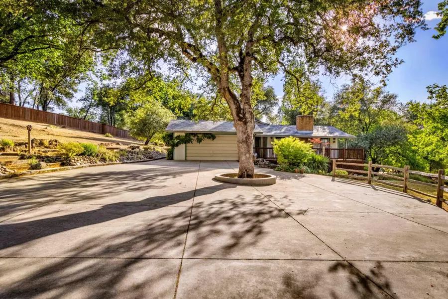 5541 Oak Leaf CIR, Placerville, CA 95667
