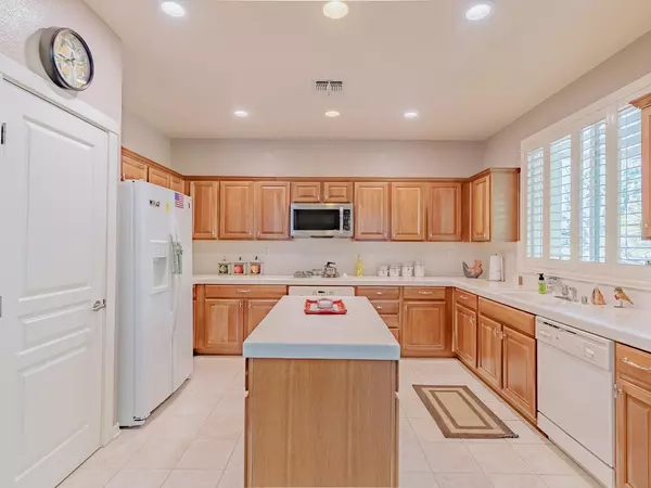 Lincoln, CA 95648,1028 Wagon Wheel LN