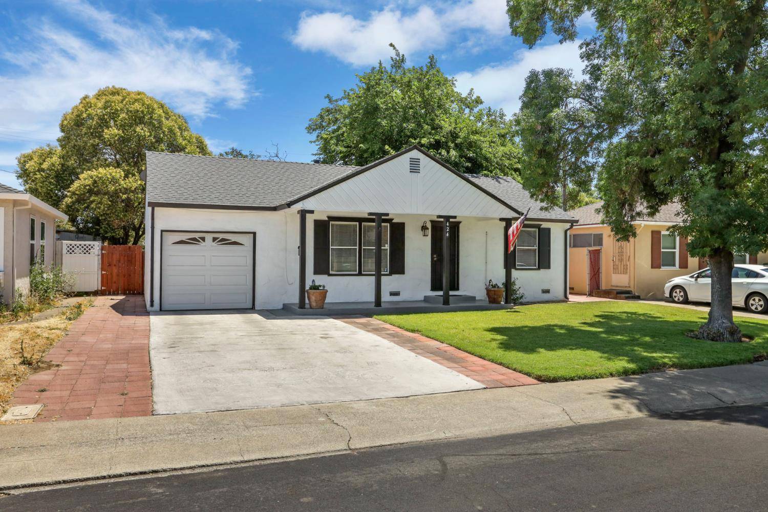 Stockton, CA 95204,424 E Downs ST