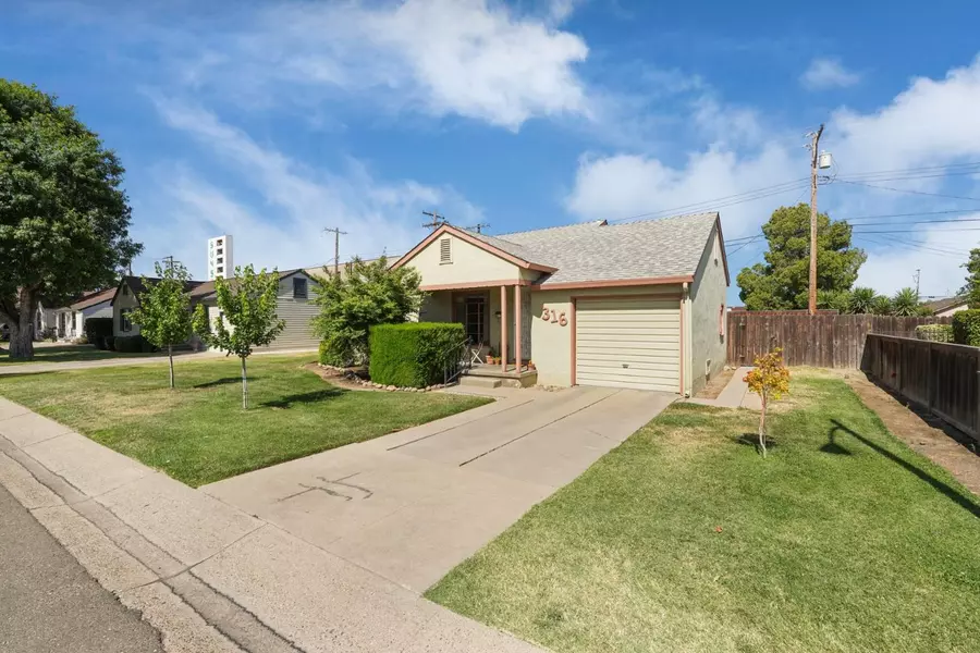 316 S Sunset DR, Lodi, CA 95240