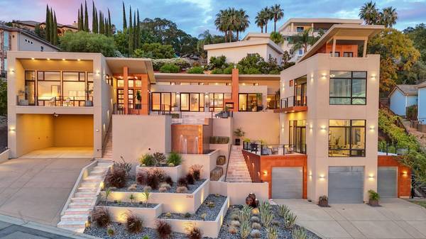 2143 Outrigger DR, El Dorado Hills, CA 95762