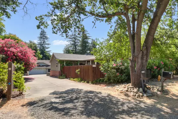 Carmichael, CA 95608,2122 Gunn RD