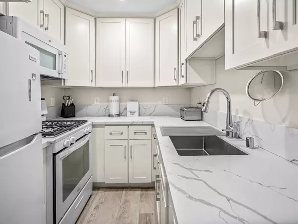 Carmichael, CA 95608,4907 Douvan CT