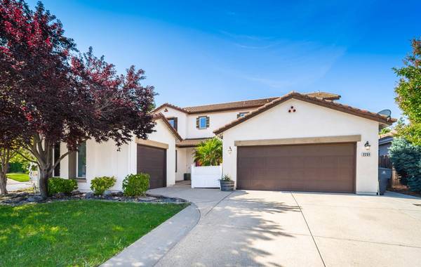 2201 Crystal Lake CT, Rocklin, CA 95765