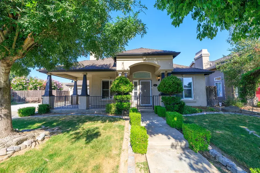 1813 Heartnut WAY, Hughson, CA 95326