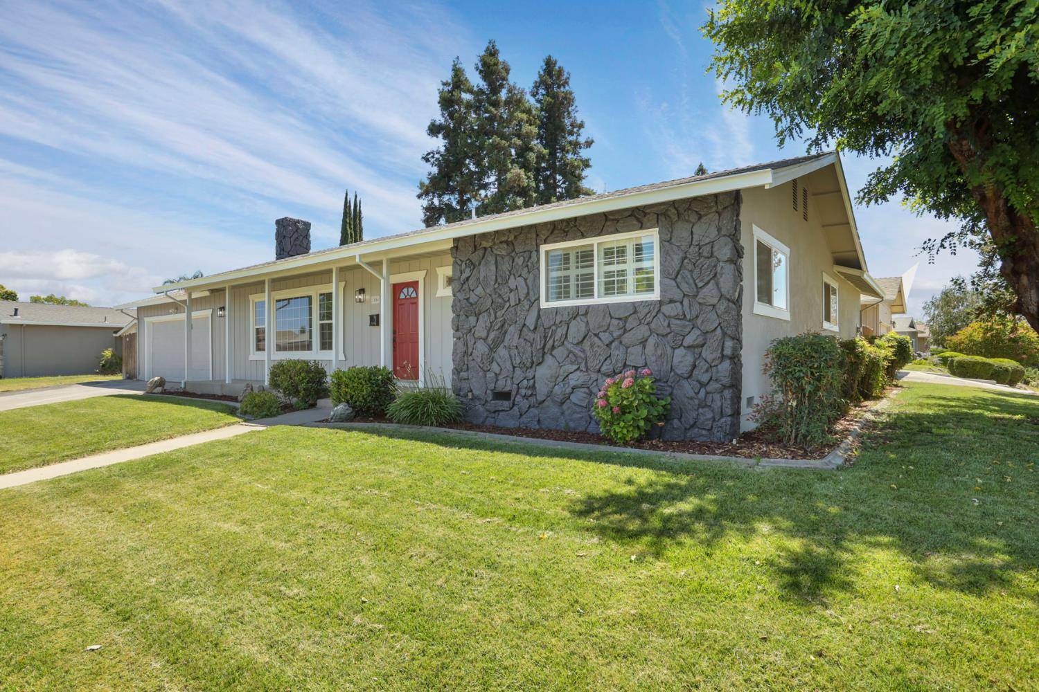 Oakdale, CA 95361,1056 Maria DR
