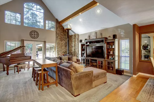Placerville, CA 95667,5880 Green Valley RD