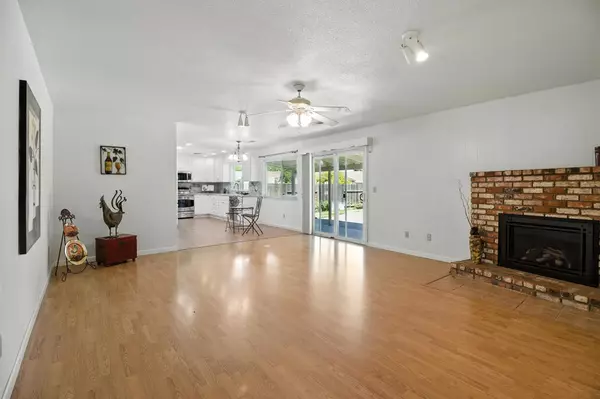 Turlock, CA 95382,3400 Santos CT
