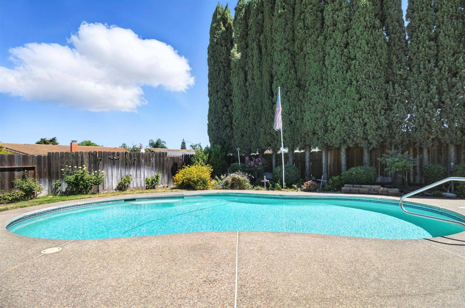 Turlock, CA 95382,3400 Santos CT