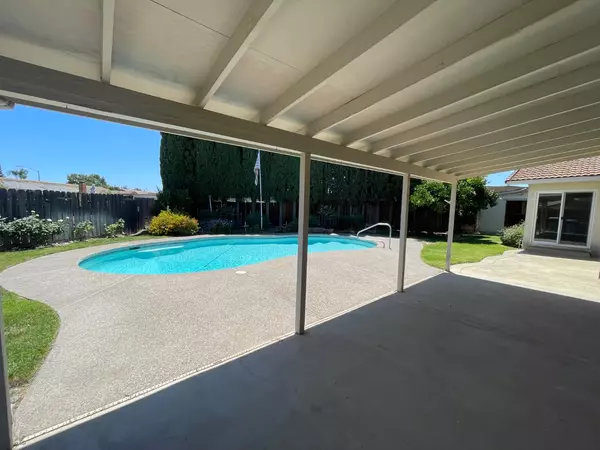 Turlock, CA 95382,3400 Santos CT