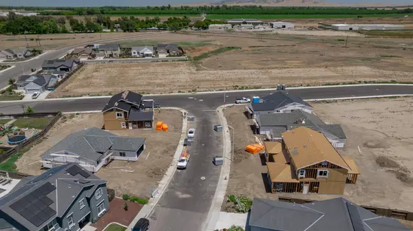 Colusa, CA 95932,401 Kittyhawk DR