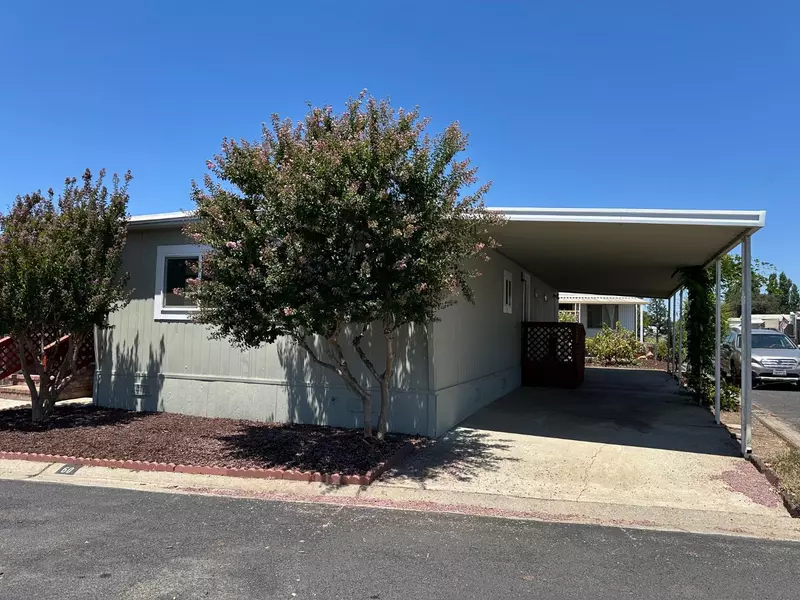 18450 N Hwy 88 #60, Lockeford, CA 95237