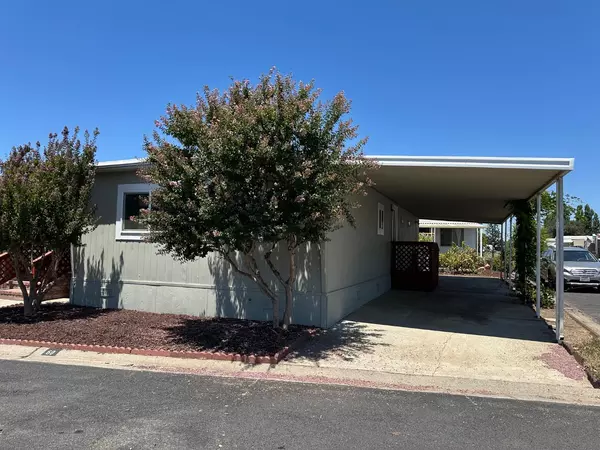 18450 N Hwy 88 #60, Lockeford, CA 95237