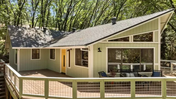 17615 Lawrence WAY, Grass Valley, CA 95949