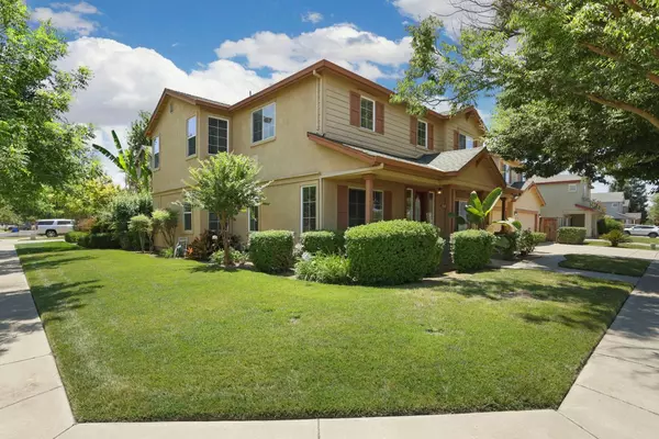 Turlock, CA 95382,624 Summerton LN